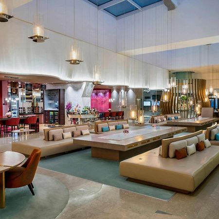 โนโวเทล อิสตันบูล บอสฟอรัส Hotel ภายนอก รูปภาพ The lobby of the hotel