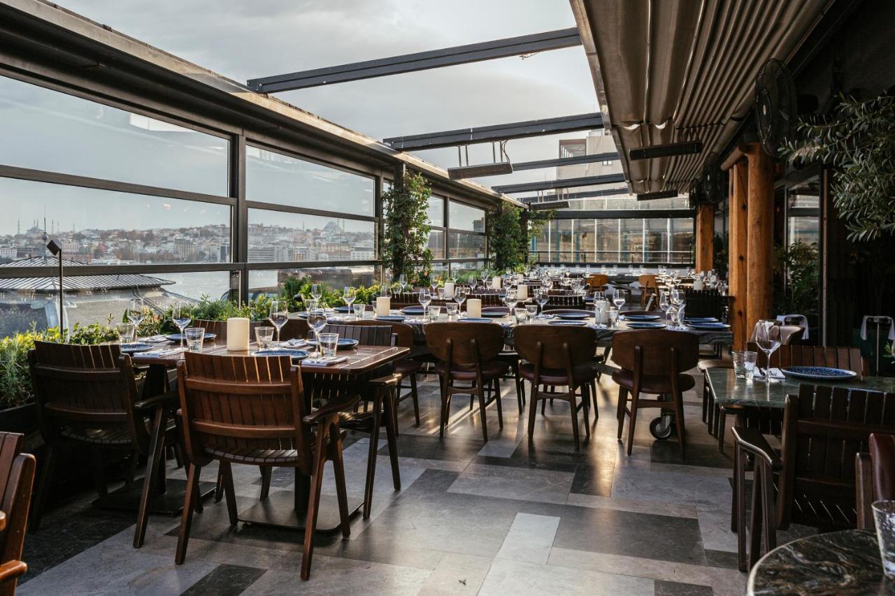 โนโวเทล อิสตันบูล บอสฟอรัส Hotel ภายนอก รูปภาพ The restaurant's interior