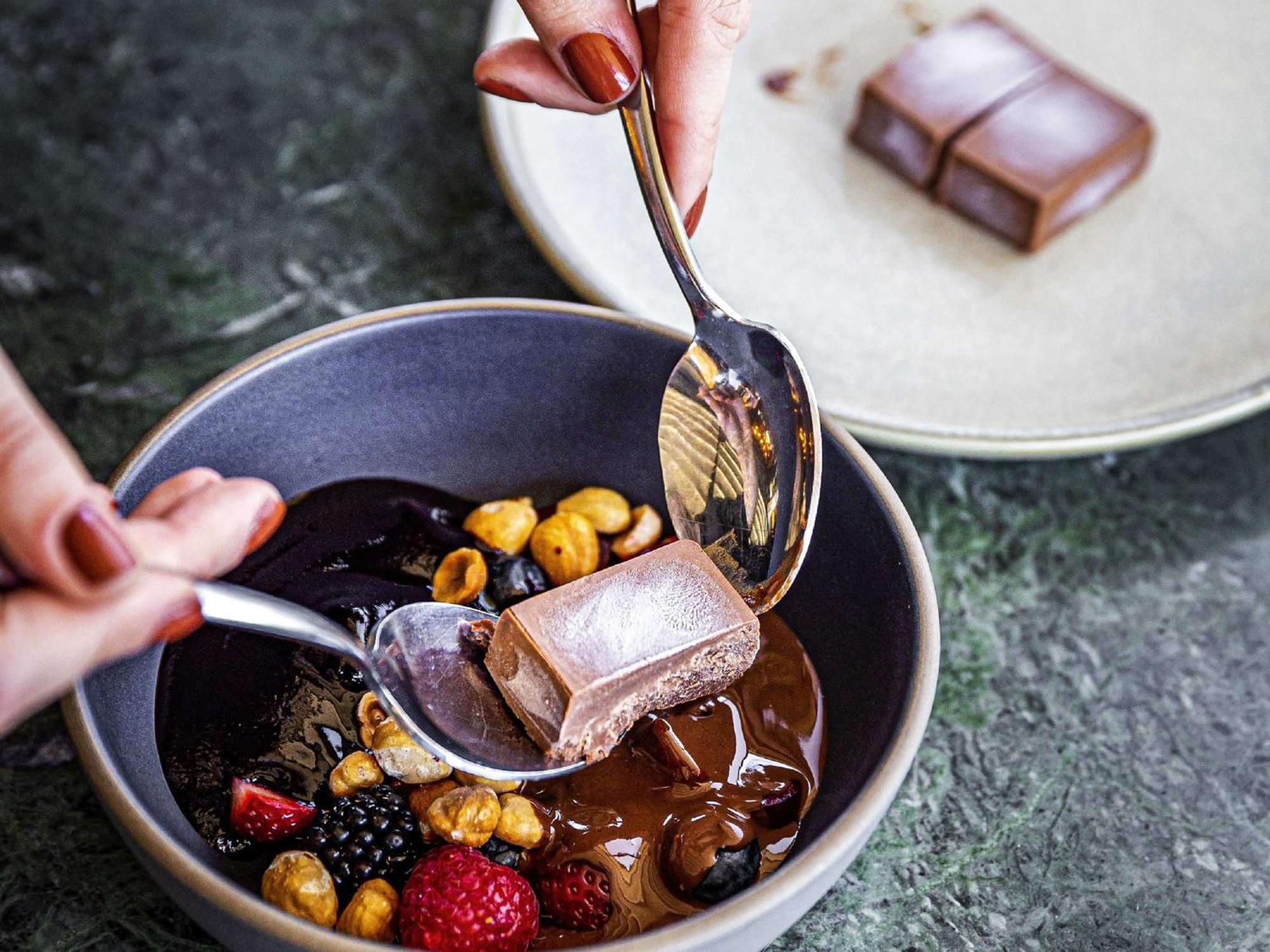 โนโวเทล อิสตันบูล บอสฟอรัส Hotel ภายนอก รูปภาพ Chocolate ice cubes