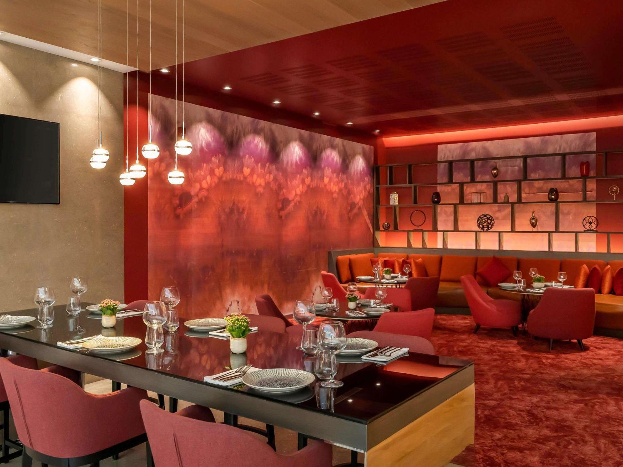 โนโวเทล อิสตันบูล บอสฟอรัส Hotel ภายนอก รูปภาพ The restaurant